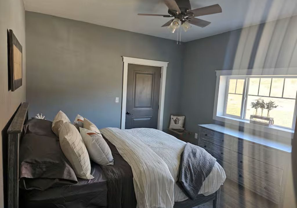 Photo of Bedroom in Frontenac