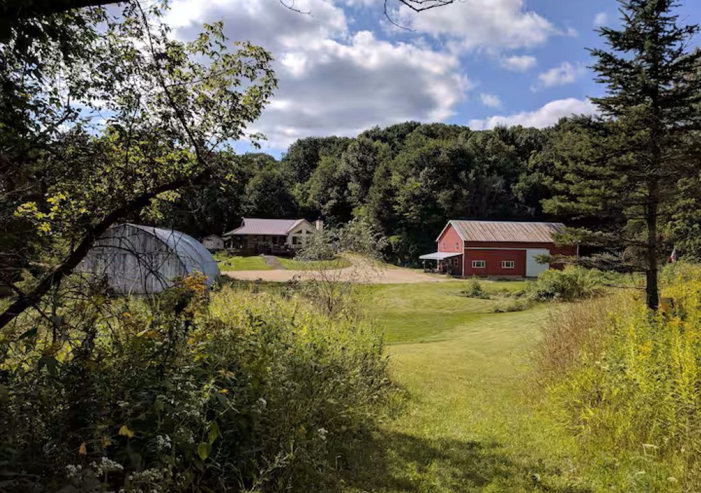 Photo of Outdoor in Frontenac