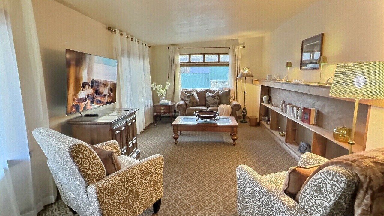 Photo of Livingroom in Reed Point