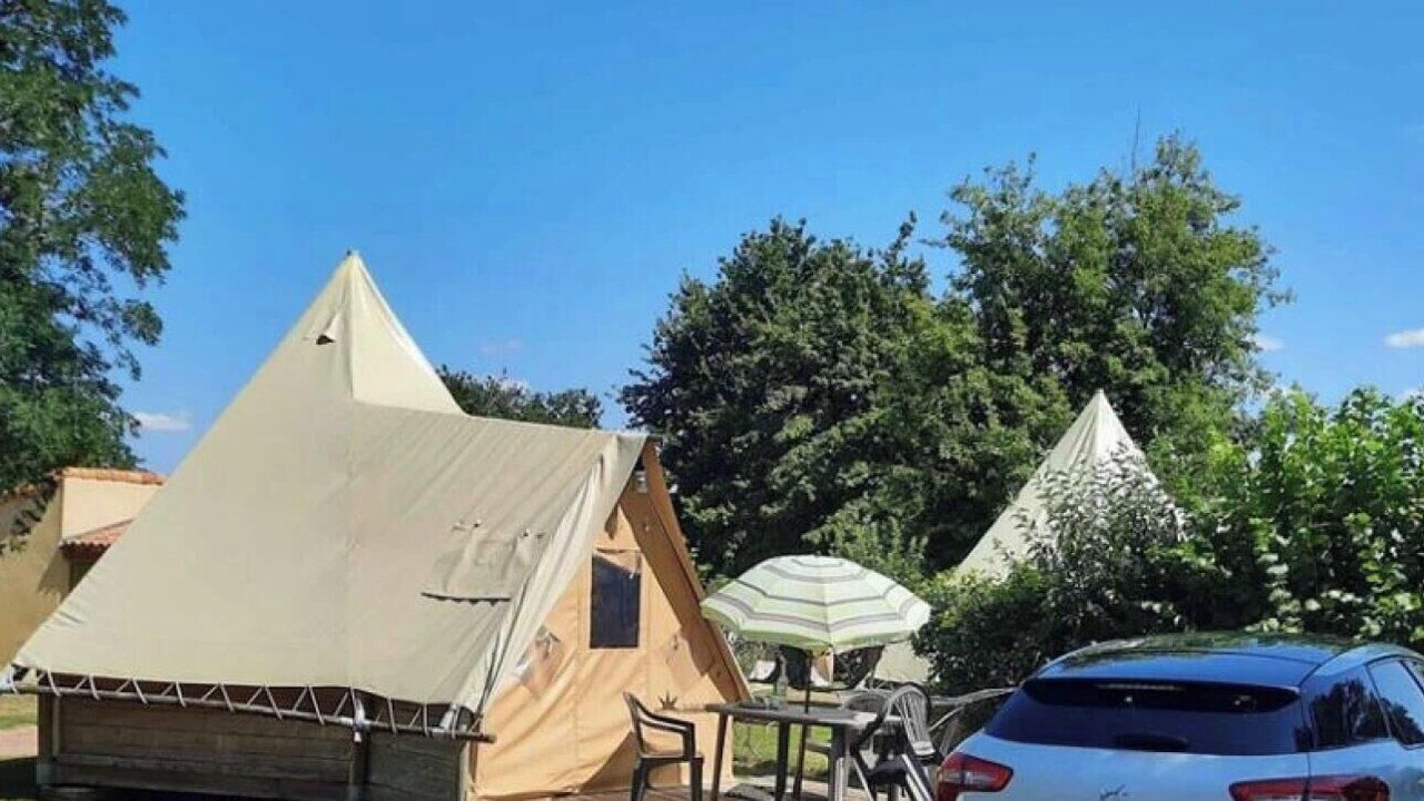 Photo of Outdoor in Argenton-Chateau