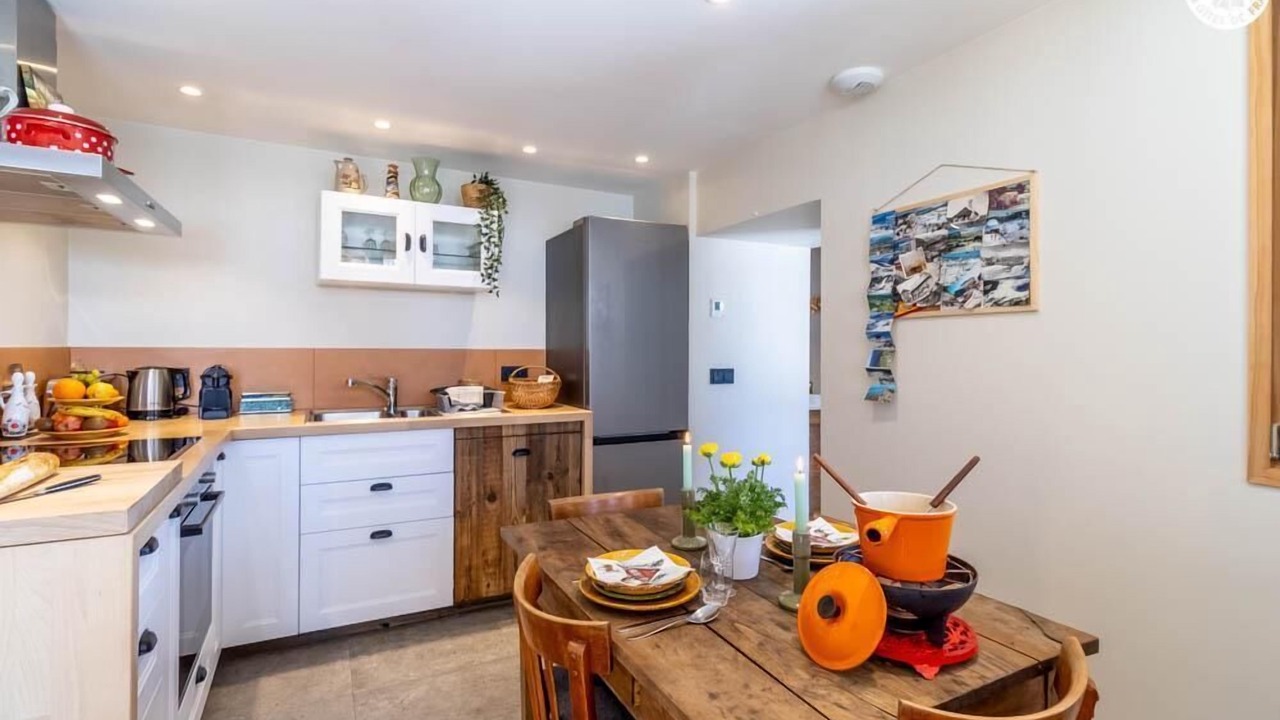 Photo of Kitchen in Les Deserts