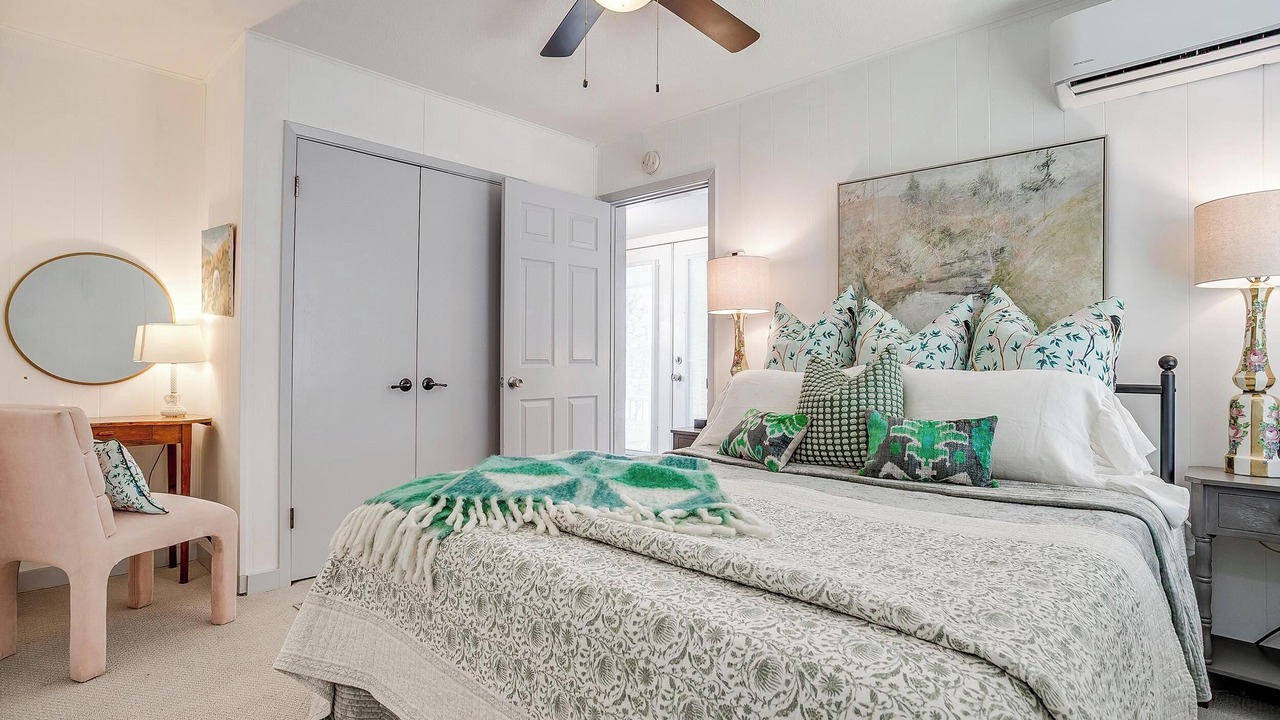 Photo of Bedroom in Dennis