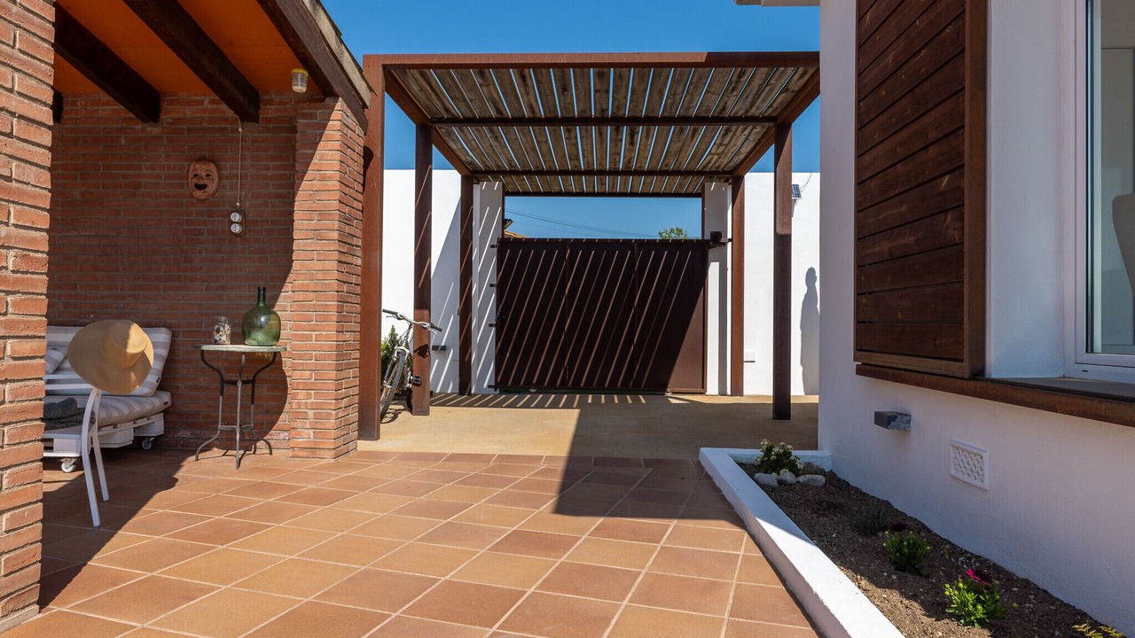 Photo of Patio Balcony in Albons