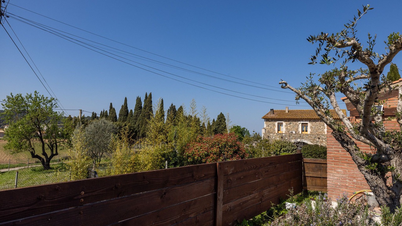 Photo of Outdoor in Albons