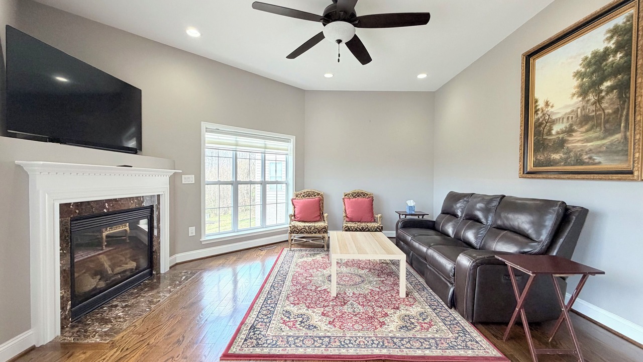 Photo of Livingroom in Dale City