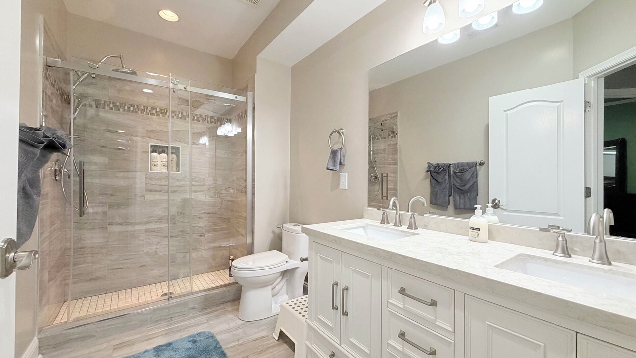 Photo of Bathroom in Dale City