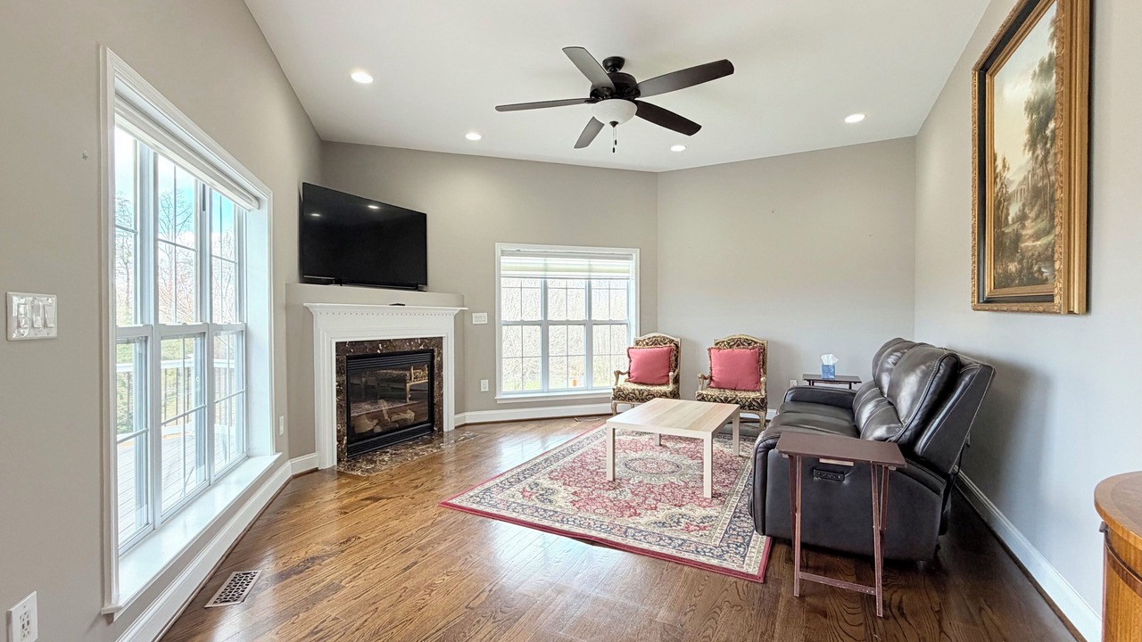 Photo of Livingroom in Dale City