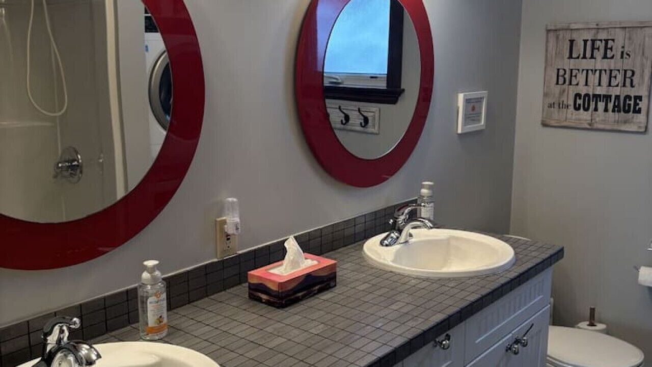 Photo of Bathroom in Dunchurch
