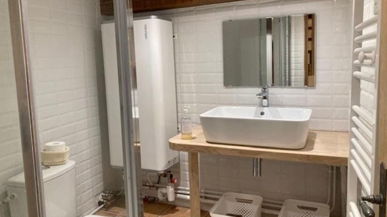 Photo of Bathroom in Vebron