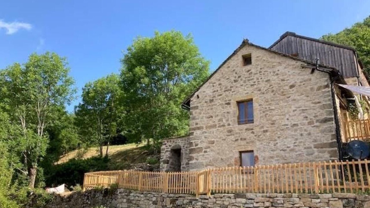 Photo of Outdoor in Vebron