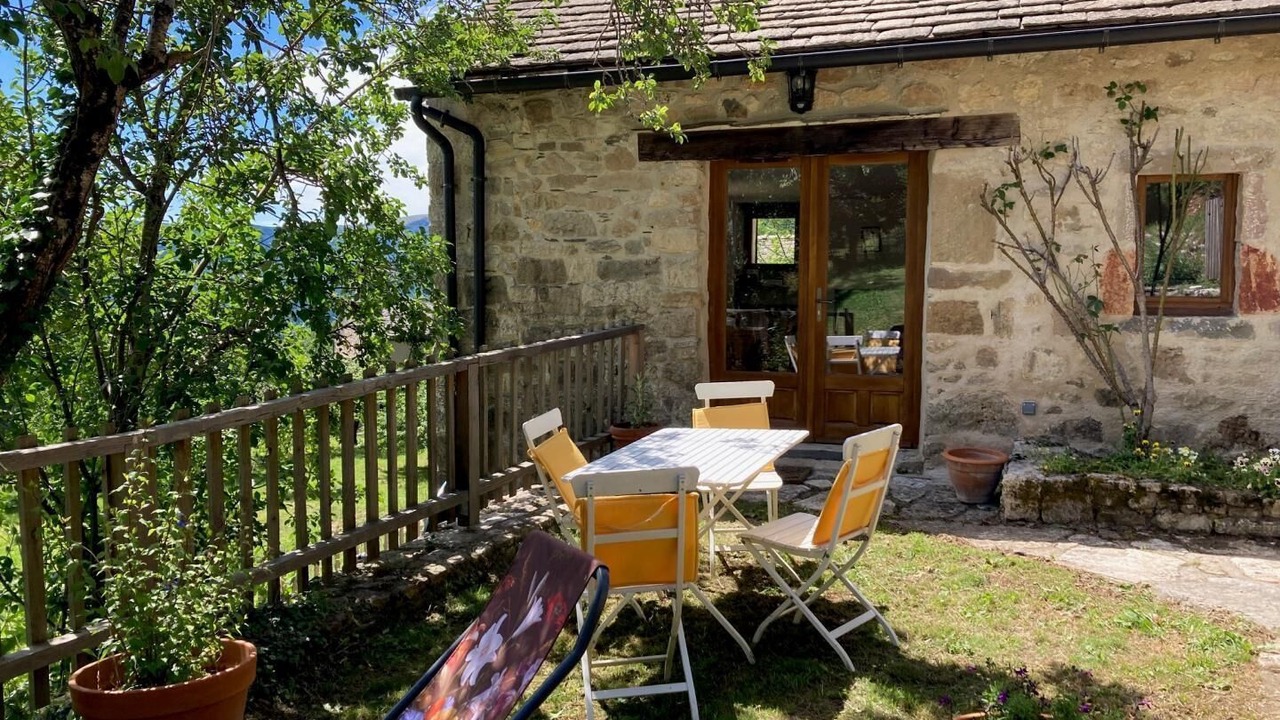 Photo of Outdoor in Vebron