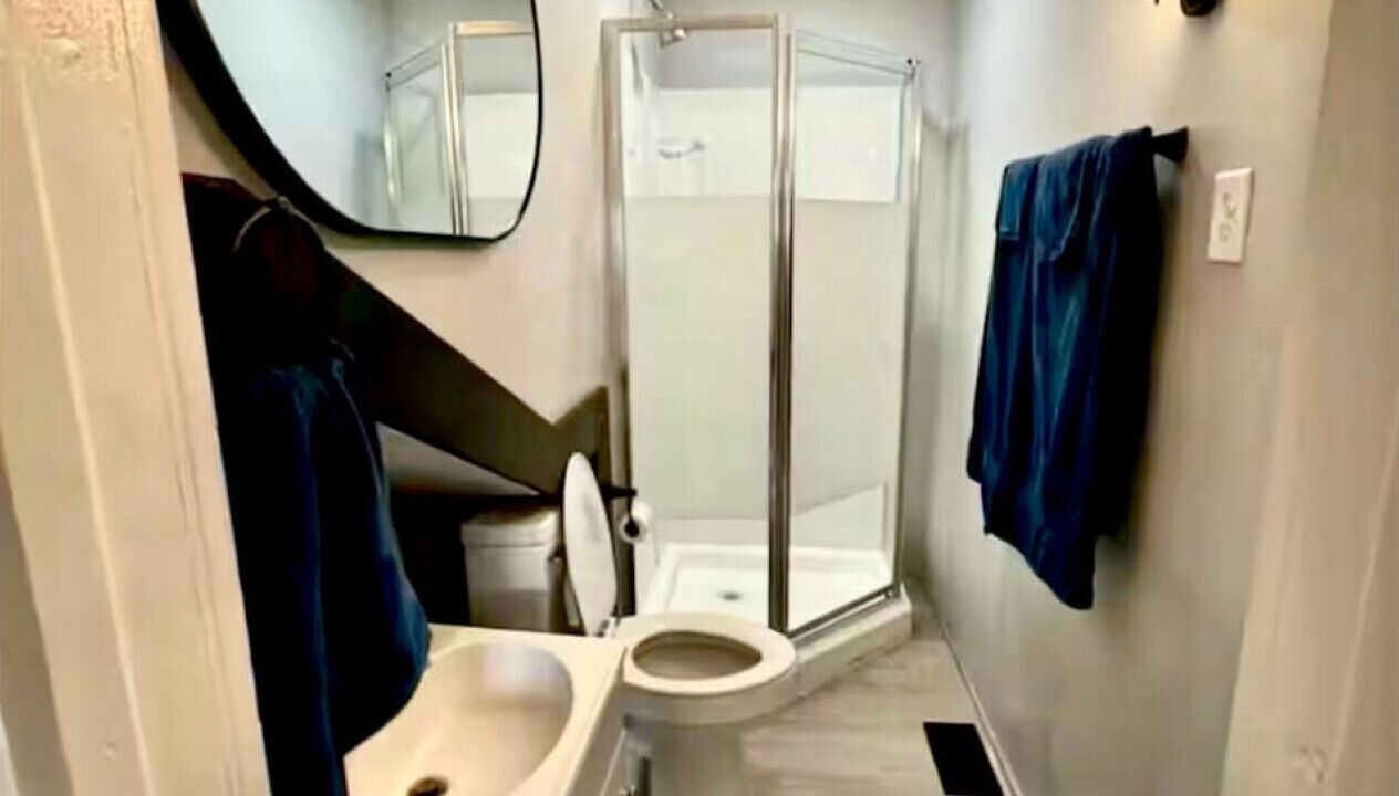 Photo of Bathroom in Lakefront