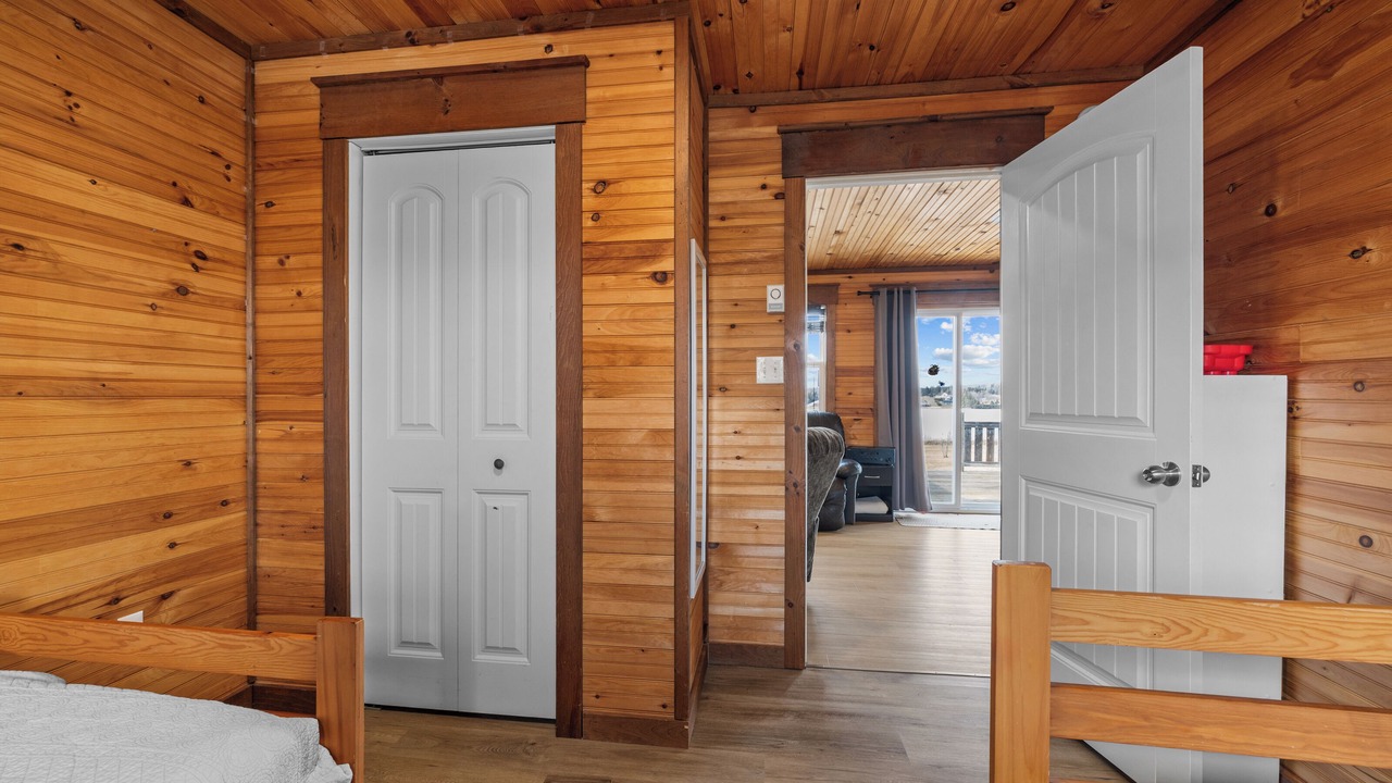Photo of Bedroom in Clinton