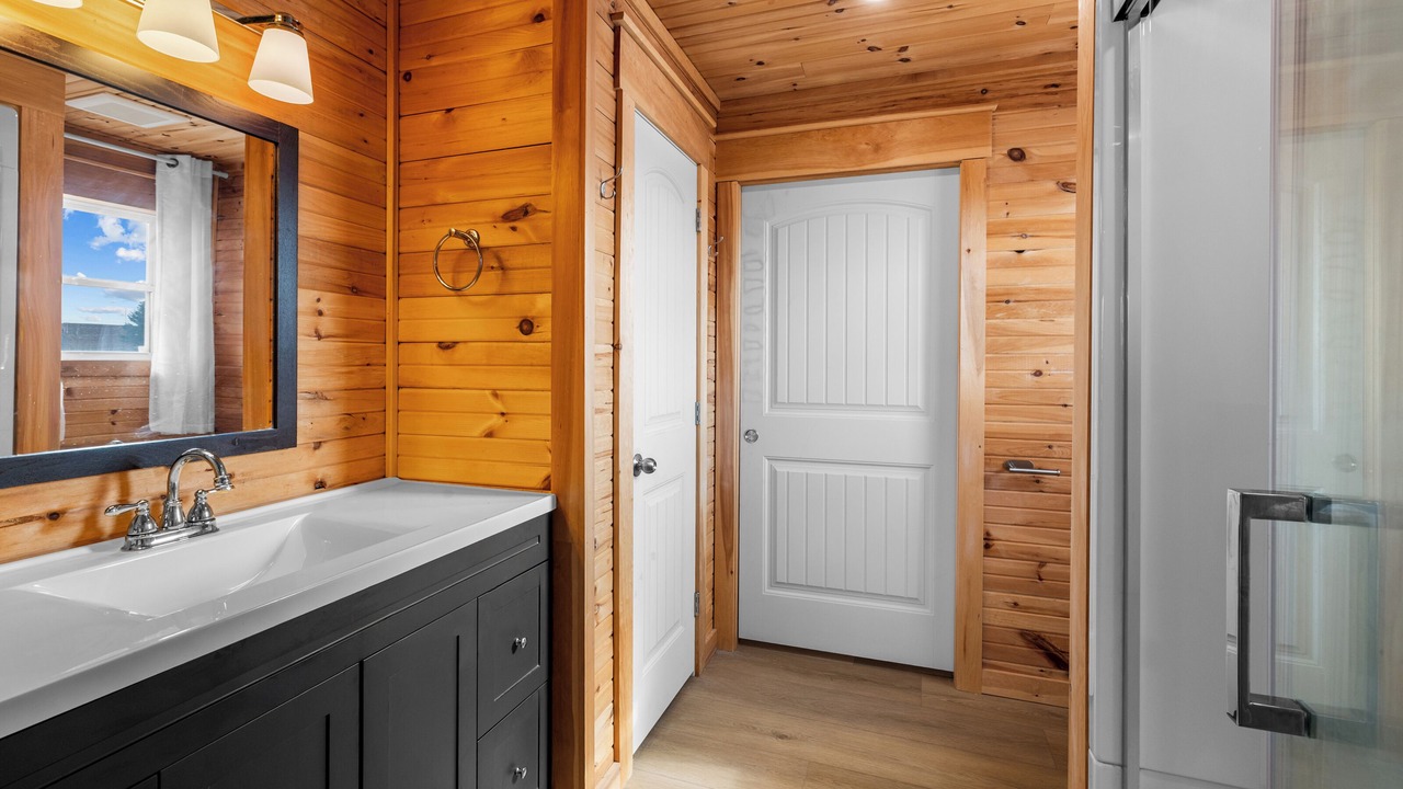 Photo of Bathroom in Clinton