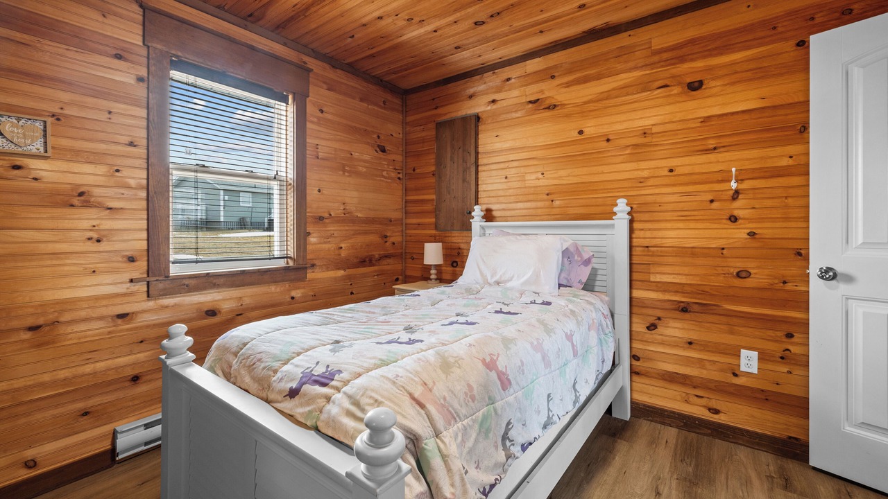 Photo of Bedroom in Clinton