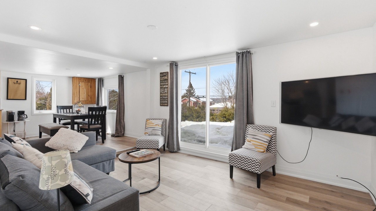 Photo of Livingroom in Hastings Highlands