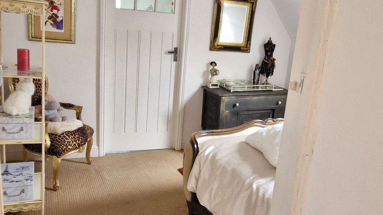 Photo of Bedroom in Fontaine-l'Etalon