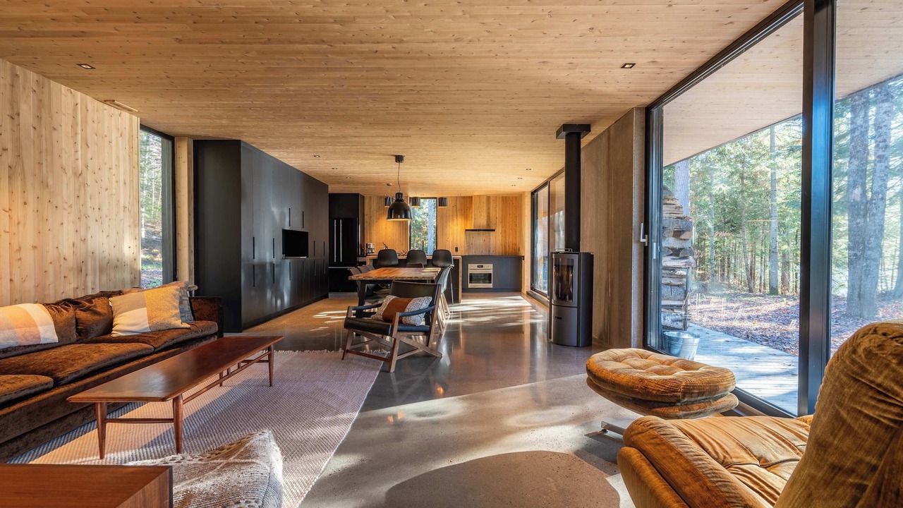 Photo of Livingroom in Saint-Alphonse-Rodriguez