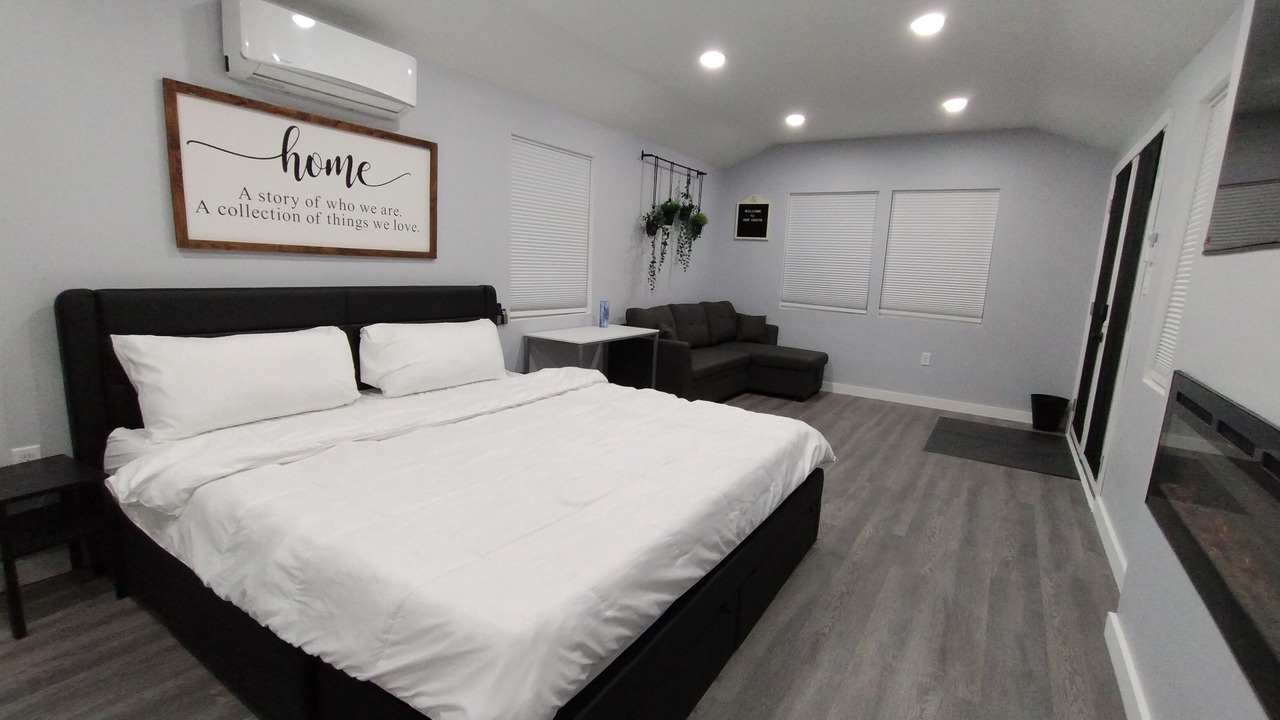 Photo of Bedroom in Glen Burnie
