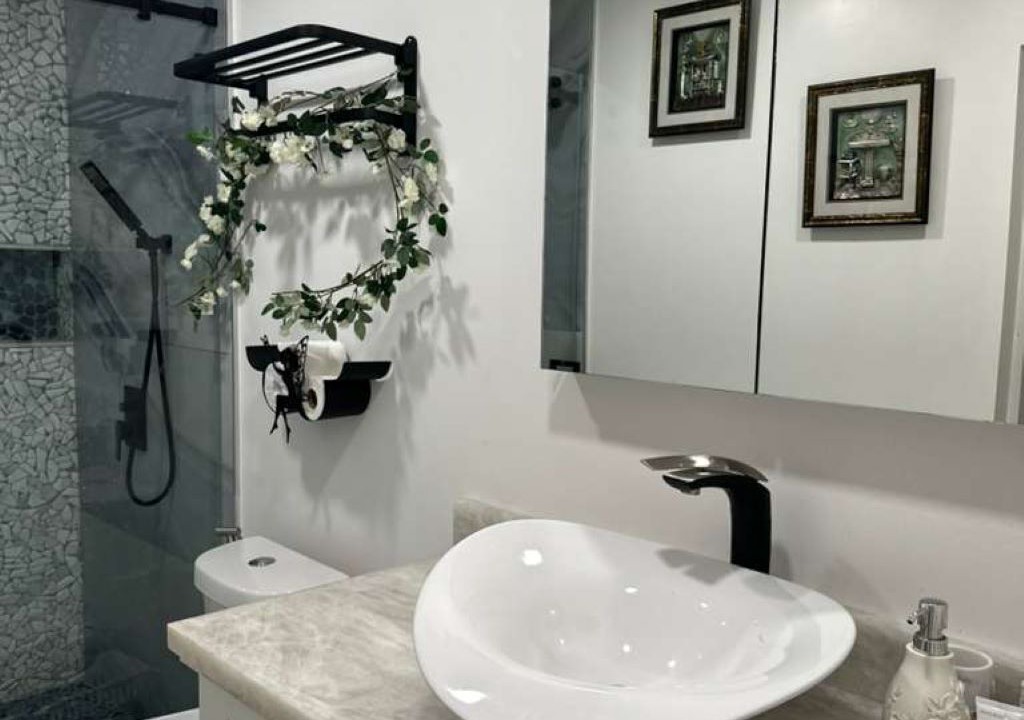 Photo of Bathroom in Ludlam