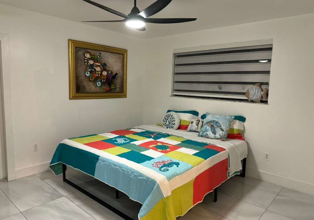 Photo of Bedroom in Ludlam