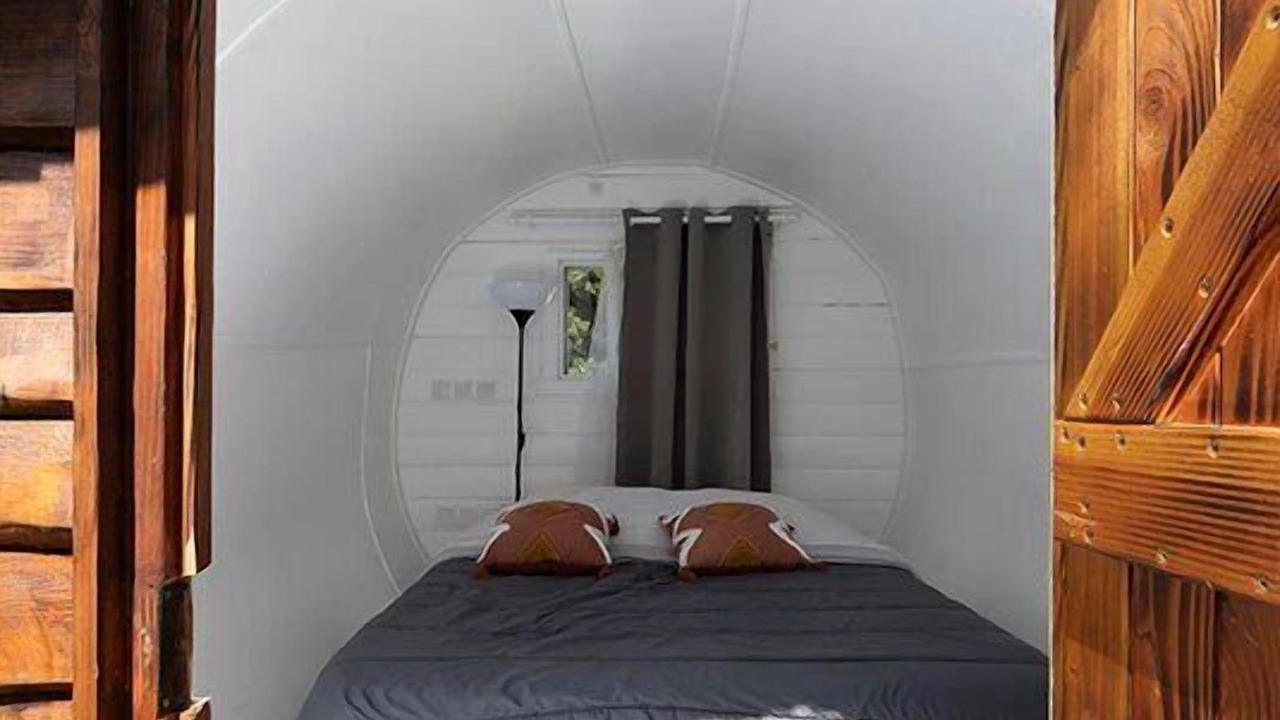 Photo of Bedroom in Bagneaux-sur-Loing