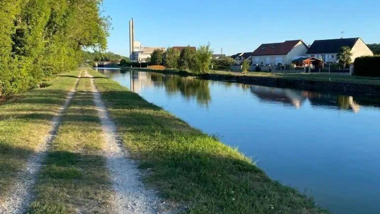 Photo of Others in Bagneaux-sur-Loing