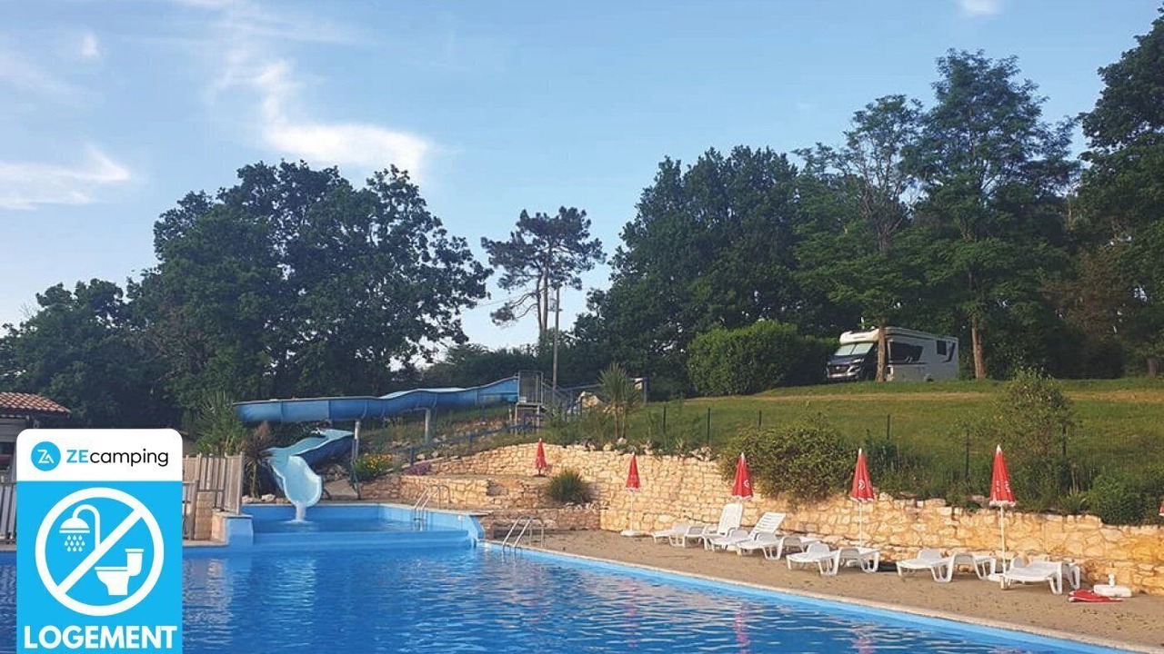 Photo of Outdoor in Salles
