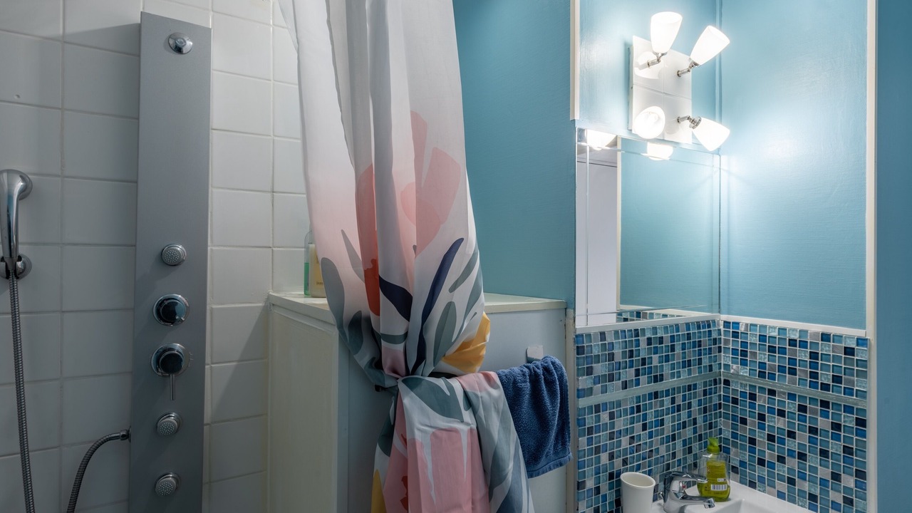 Photo of Bathroom in Mers-les-Bains