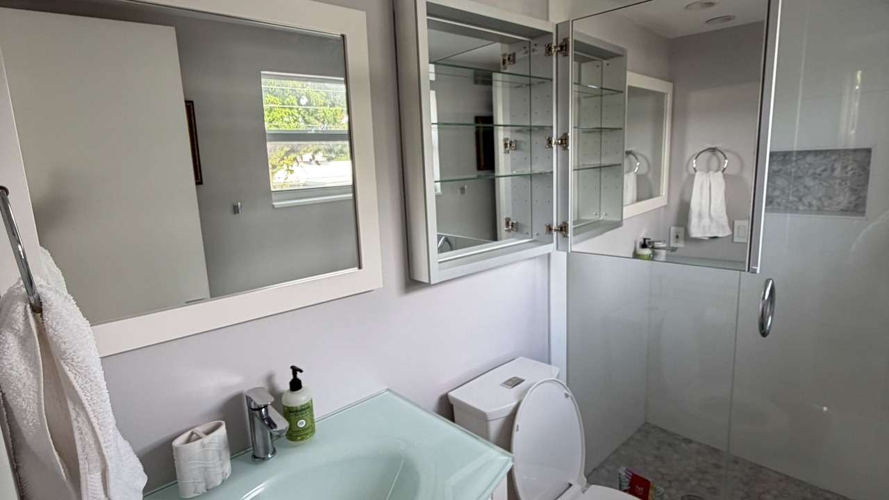 Photo of Bathroom in Central Corals