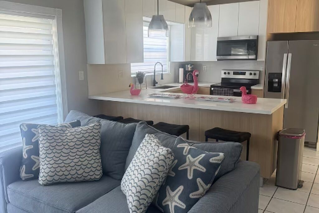 Photo of Livingroom in Richmond West