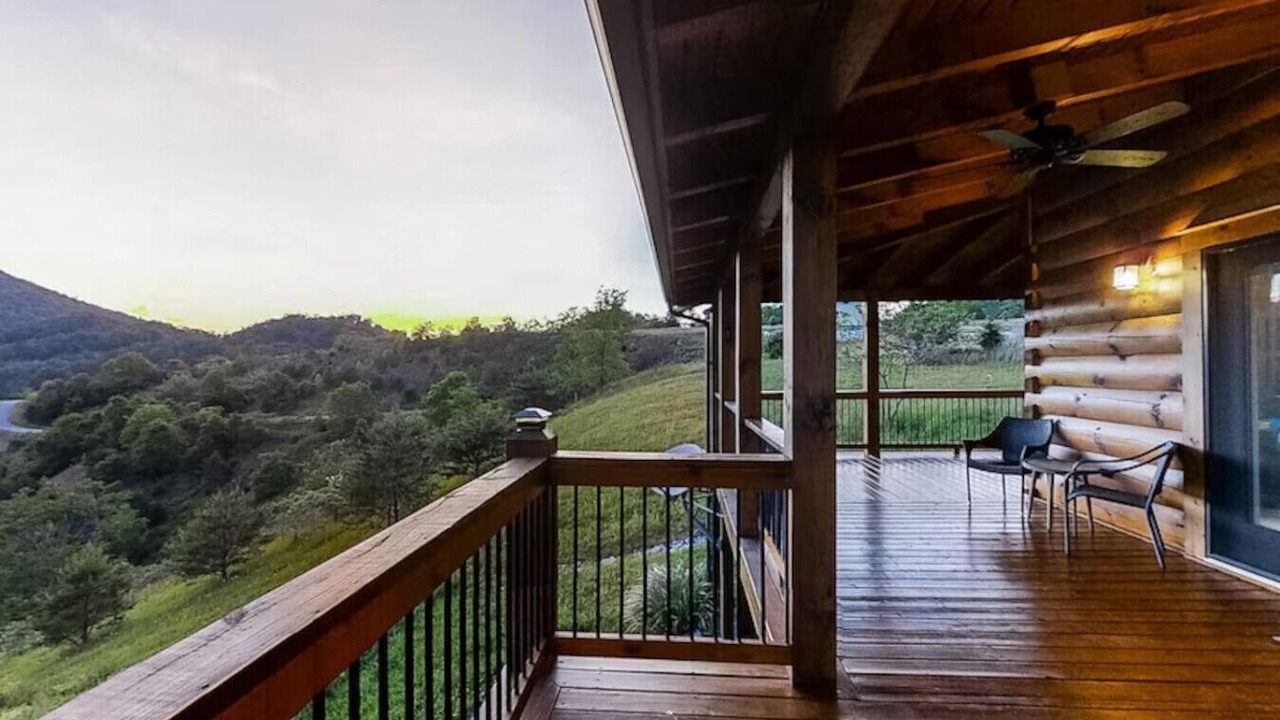 Photo of Patio Balcony in Tazewell