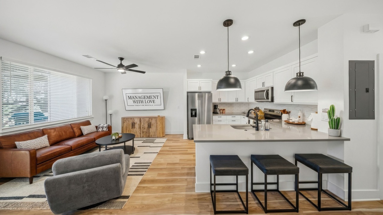 Photo of Bedroom in Point Venture