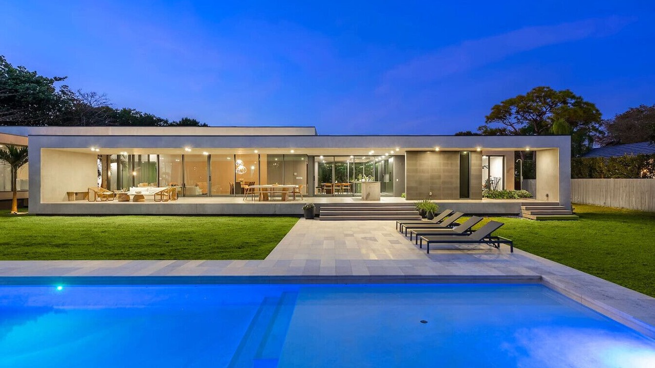 Photo of Outdoor in Pinecrest