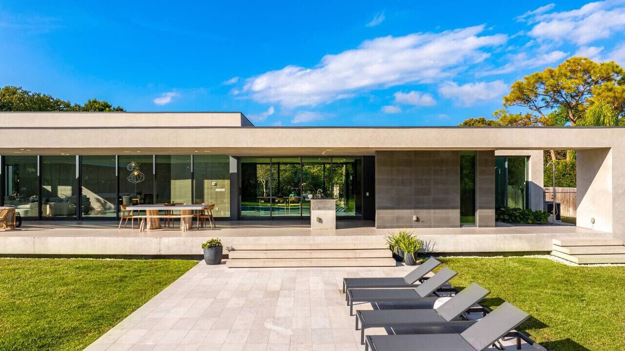 Photo of Outdoor in Pinecrest