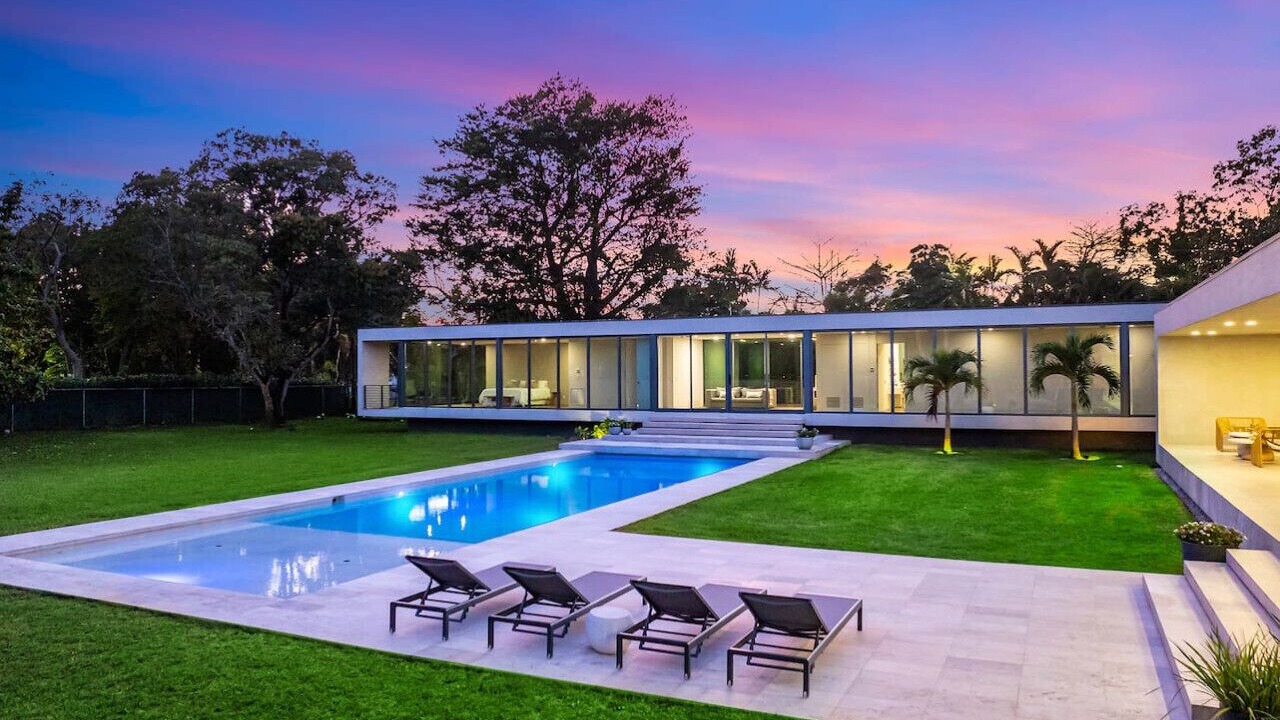 Photo of Outdoor in Pinecrest