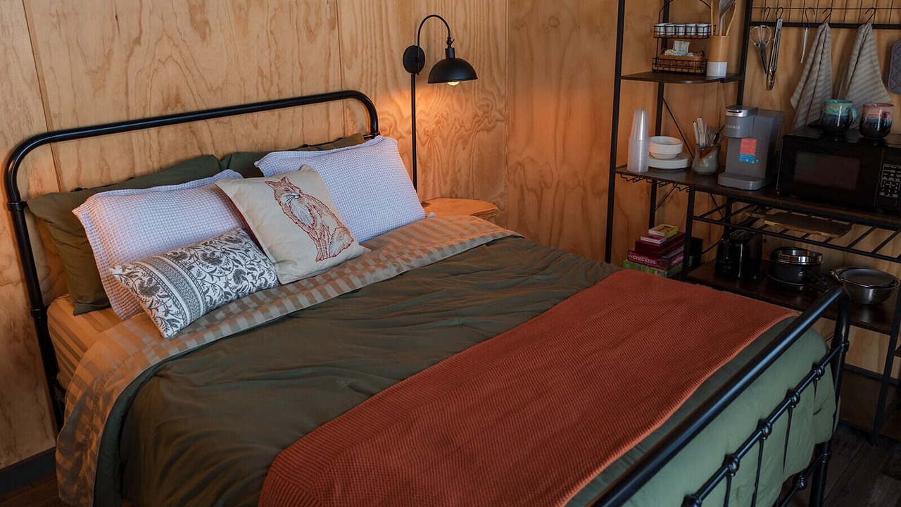Photo of Bedroom in Menlo