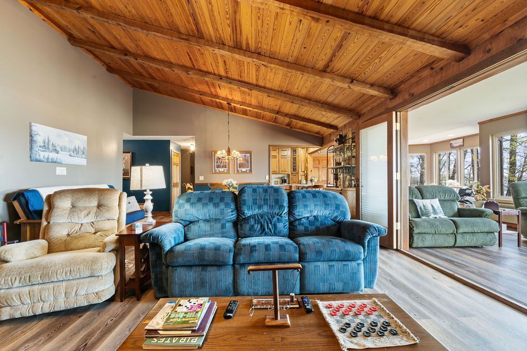 Photo of Livingroom in Jefferson City