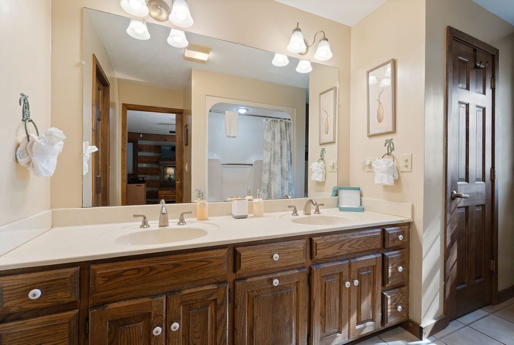 Photo of Bathroom in Jefferson City