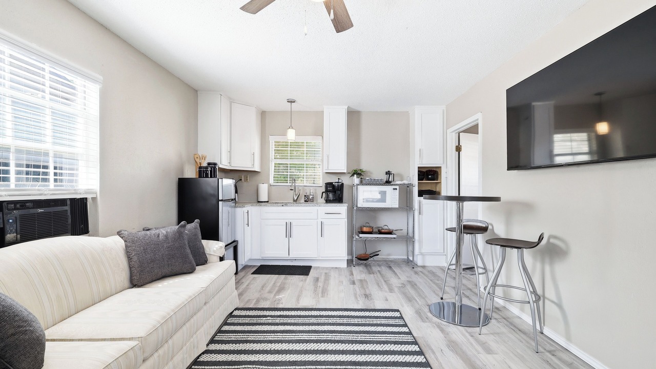 Photo of Livingroom in Southside