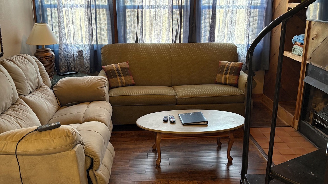 Photo of Livingroom in Cleveland