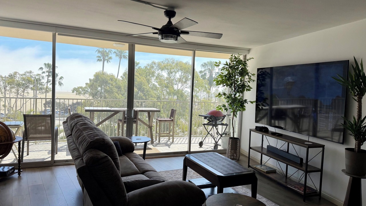 Photo of Livingroom in Waterfront