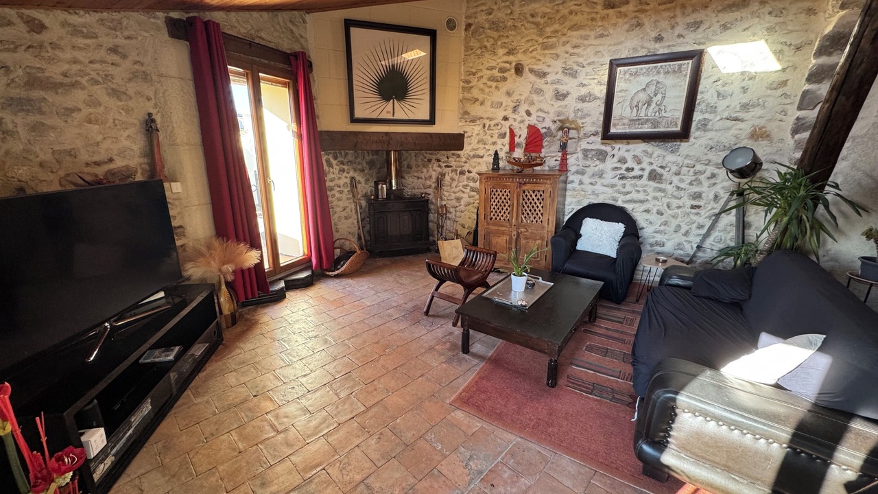 Photo of Livingroom in Bourg-Saint-Andeol