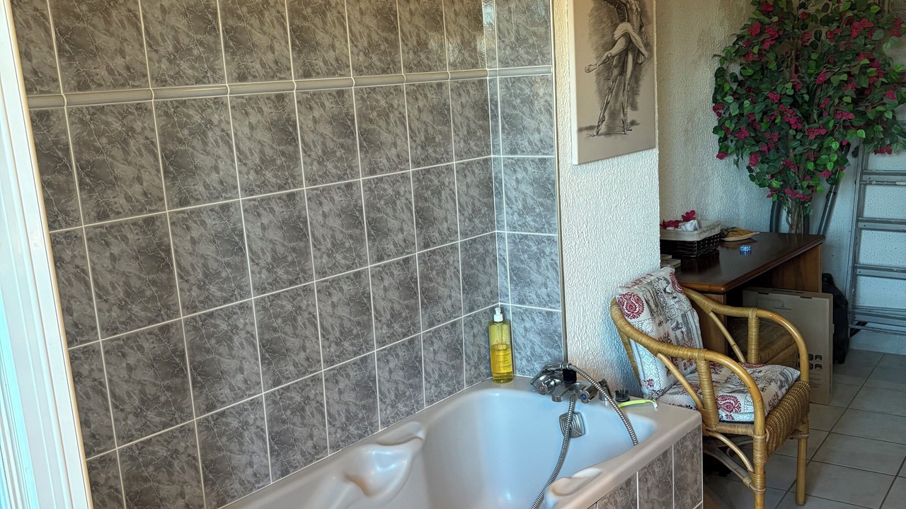 Photo of Bathroom in Bourg-Saint-Andeol
