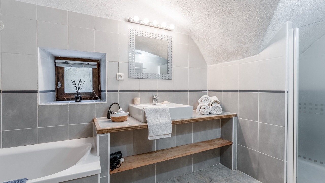 Photo of Bathroom in Lussan