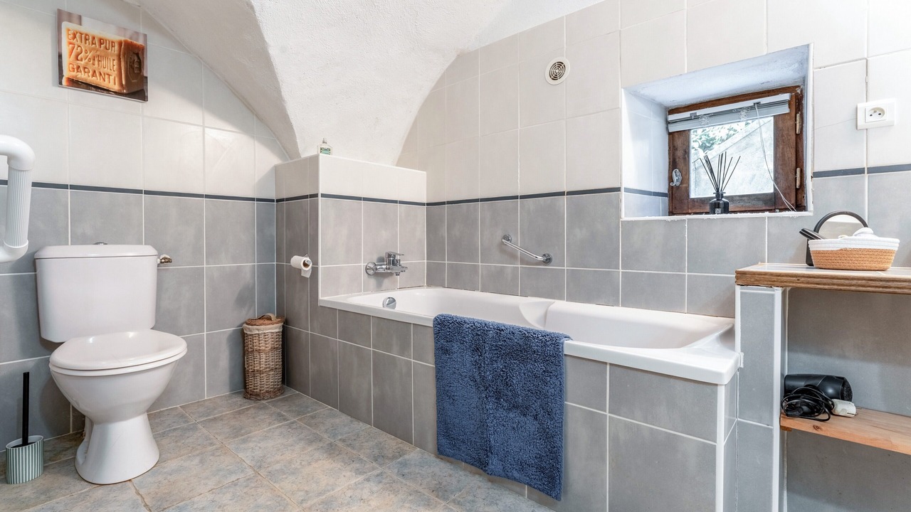 Photo of Bathroom in Lussan