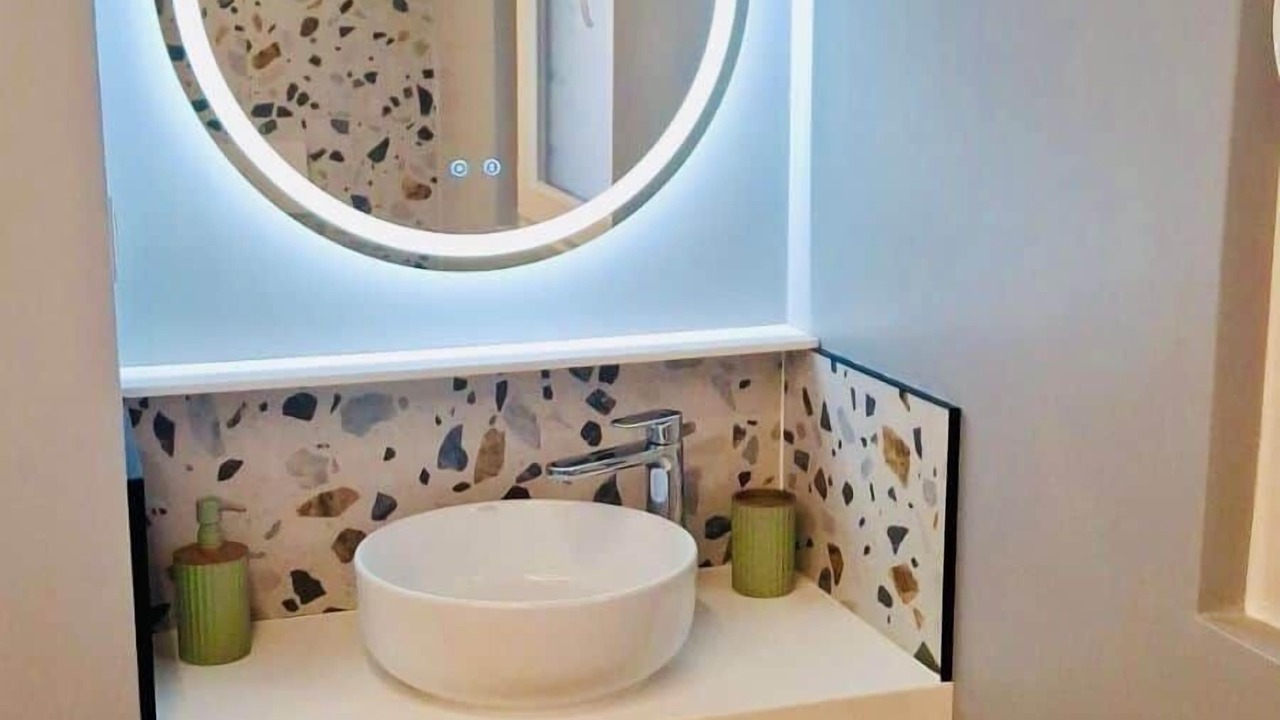 Photo of Bathroom in Neuf-Mesnil