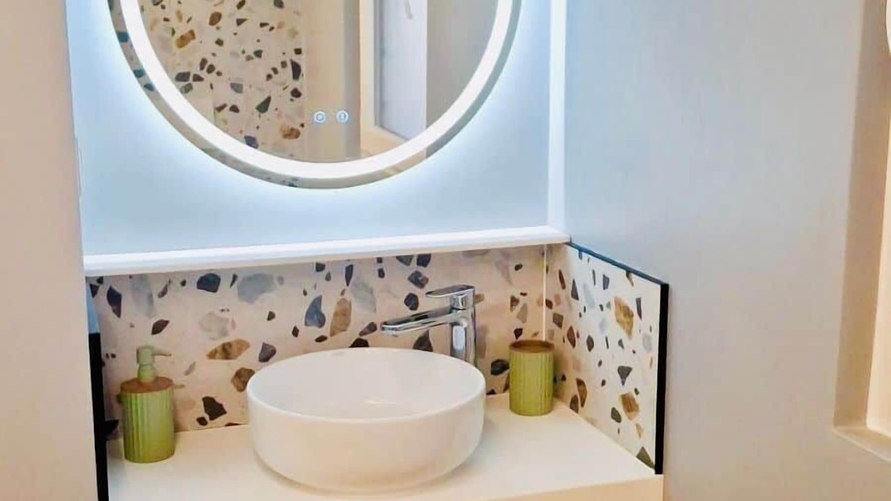 Photo of Bathroom in Neuf-Mesnil