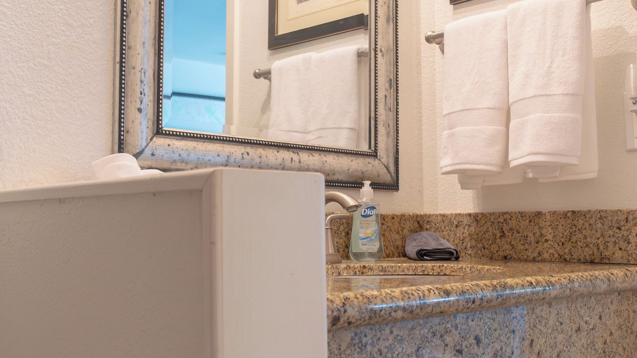 Photo of Bathroom in Cedar Creek Reservoir