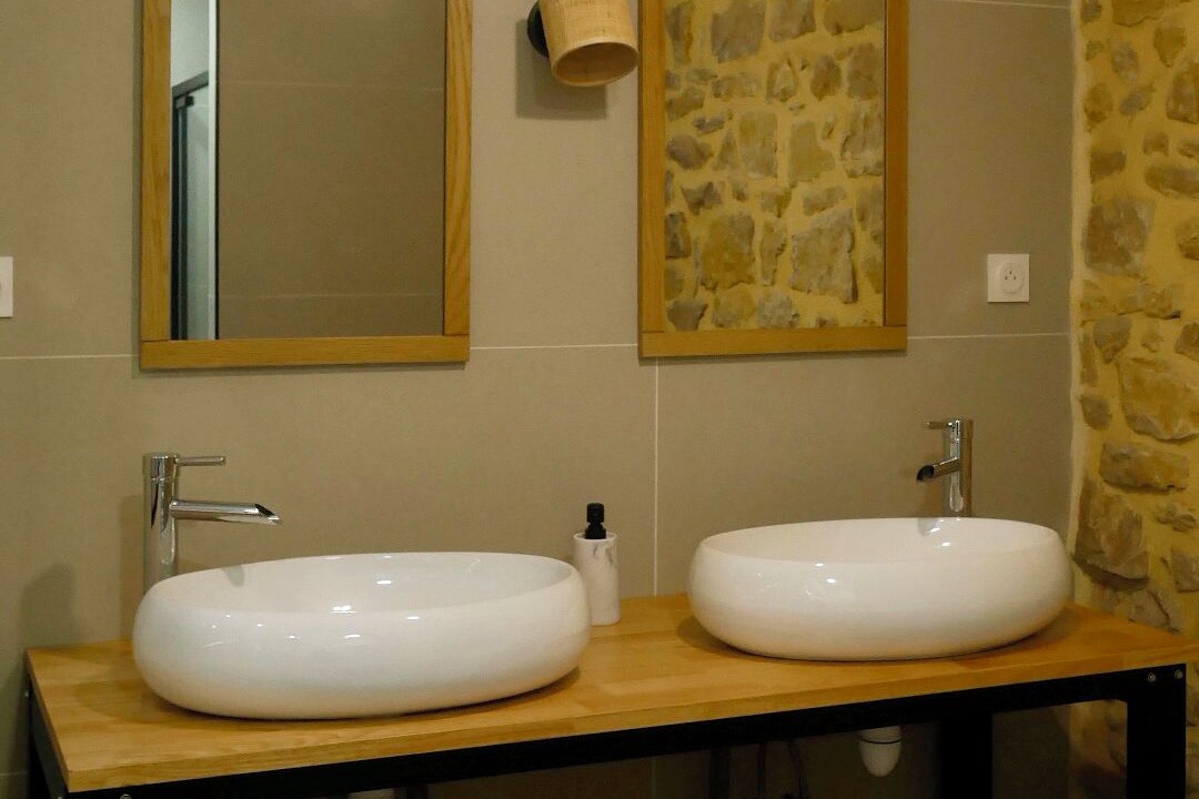 Photo of Bathroom in Floing